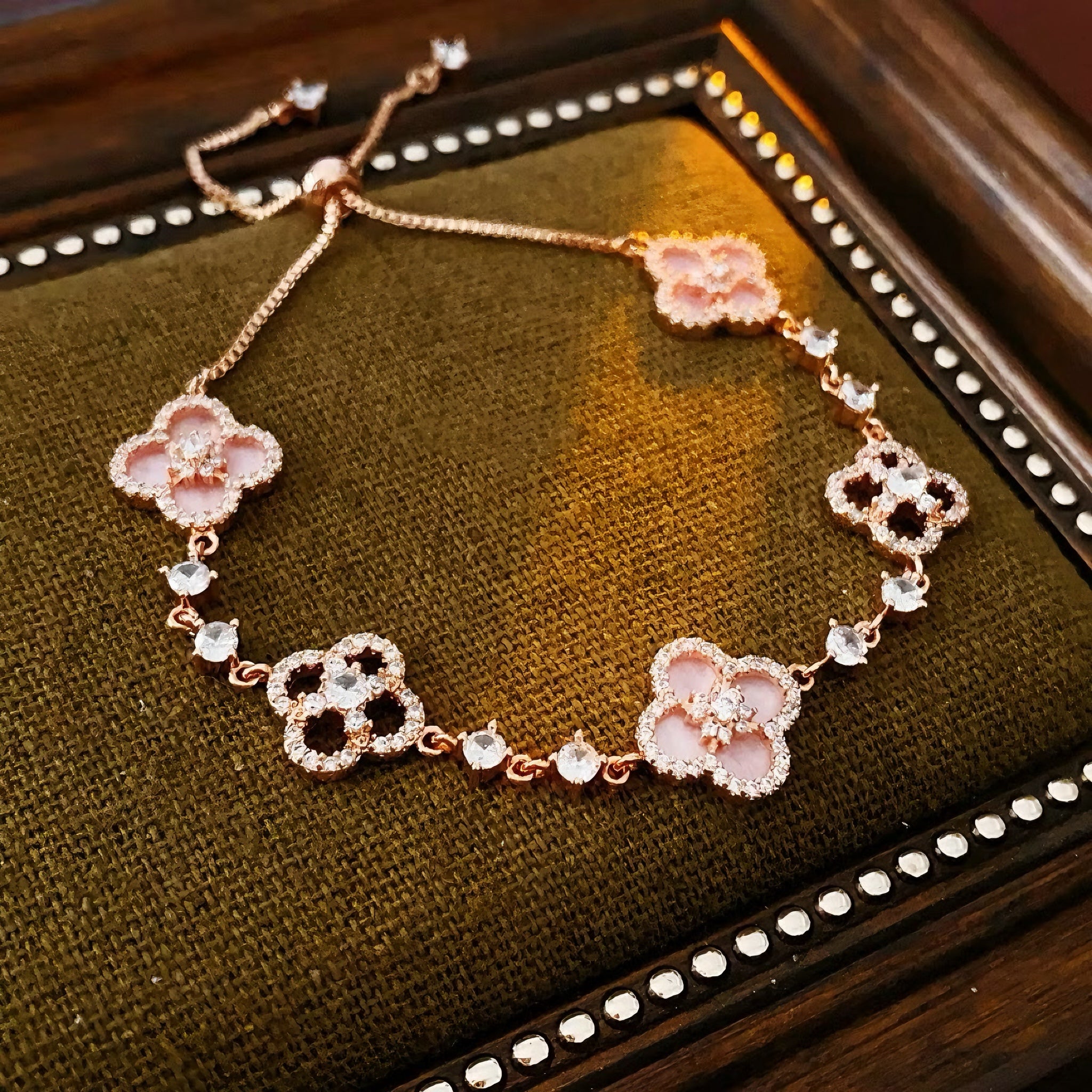 Sakura Cleef Bracelet