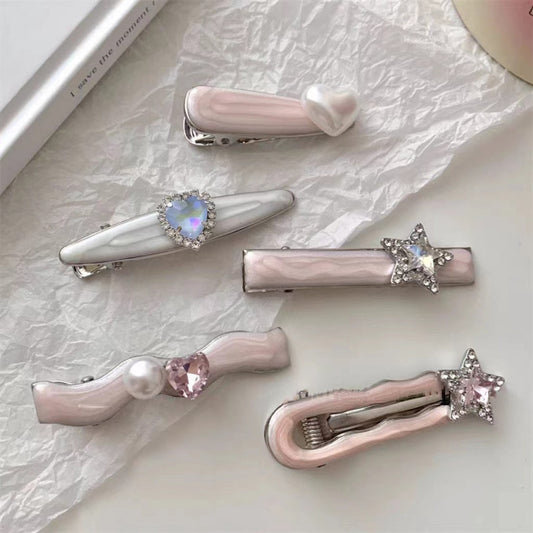 [Random - Not for sale] Hairclips & Stickers ♡ our gift with every order
